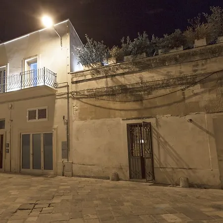 לינה וארוחת בוקר La Loggia Dei Rayno
